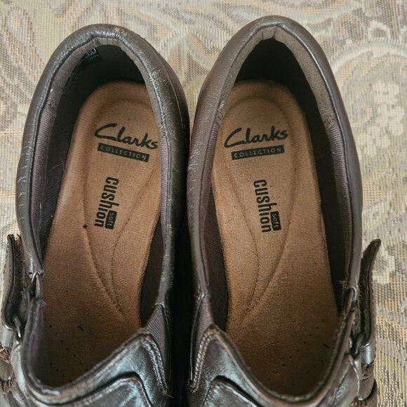 CLARKS Collection Soft Cushion Everyday CODA Sz 8.5M Brown Leather Flat Shoe - Picture 6 of 11